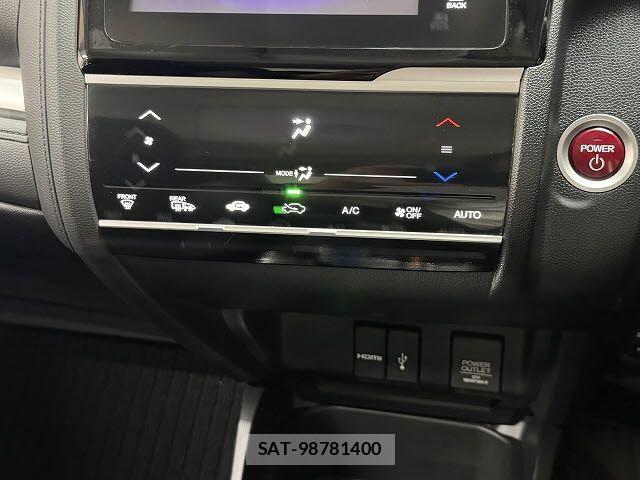 Honda FIT HYBRID 2013-12 7876477-12