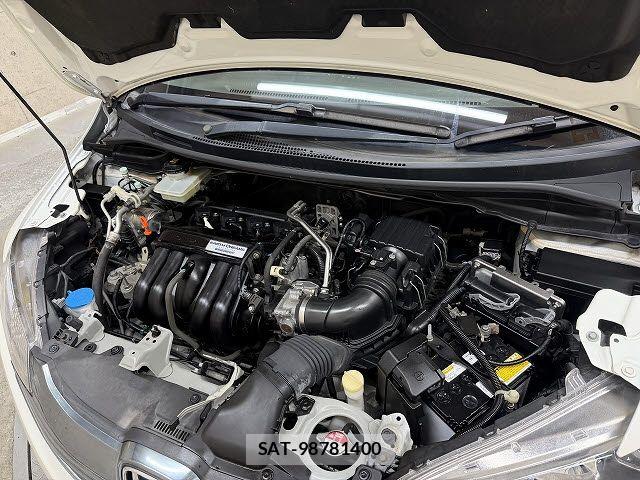 Honda FIT HYBRID 2013-12 7876477-20