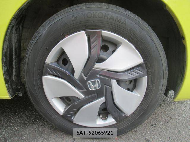 Honda FIT HYBRID 2014-05 7876486-12