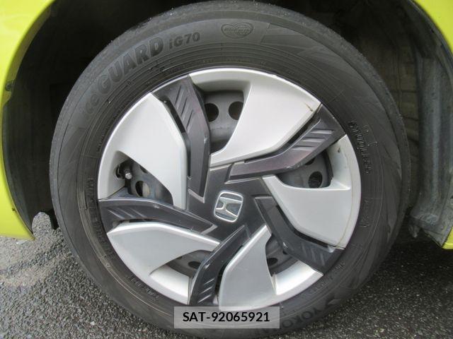 Honda FIT HYBRID 2014-05 7876486-13