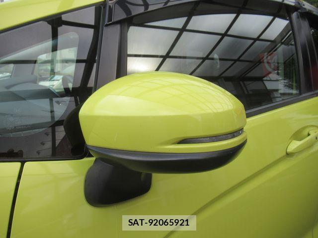 Honda FIT HYBRID 2014-05 7876486-26