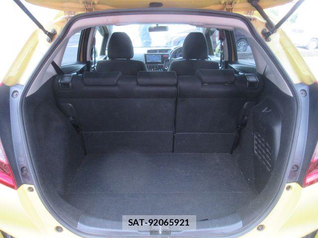 Honda FIT HYBRID 2014-05 7876486-8