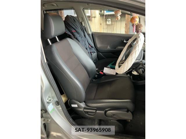 Honda FIT HYBRID 2013-03 7876487-12