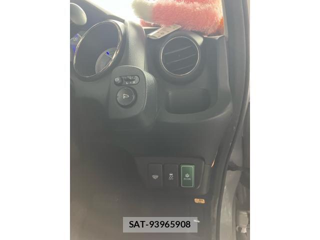 Honda FIT HYBRID 2013-03 7876487-16