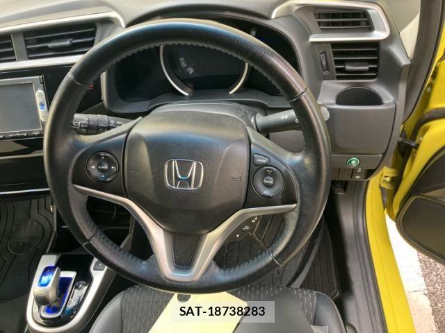 Honda FIT HYBRID 2013-11 7876489-14
