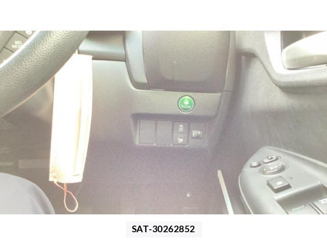 Honda FIT HYBRID 2014-06 7876482-16