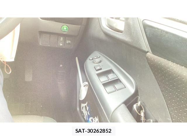 Honda FIT HYBRID 2014-06 7876482-17