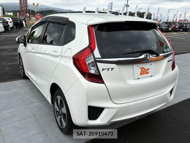 Honda FIT HYBRID 2017-06 7876473-14