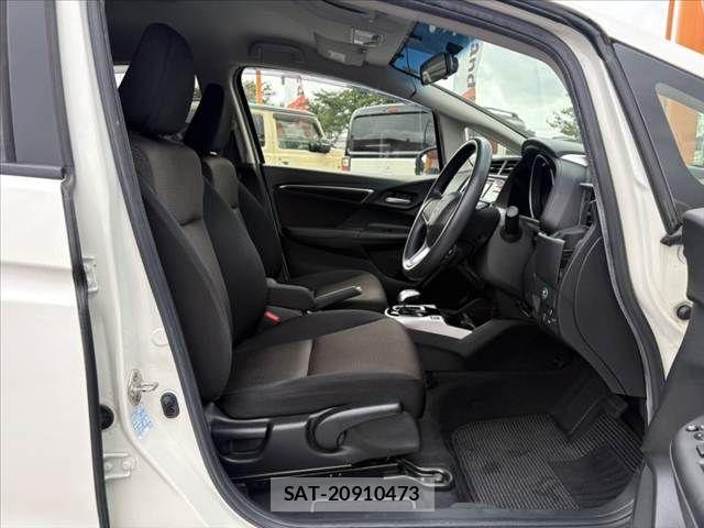 Honda FIT HYBRID 2017-06 7876473-15