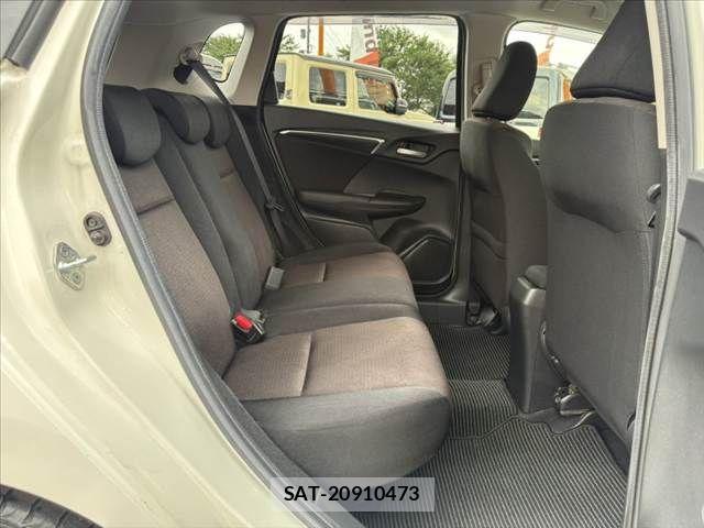 Honda FIT HYBRID 2017-06 7876473-17