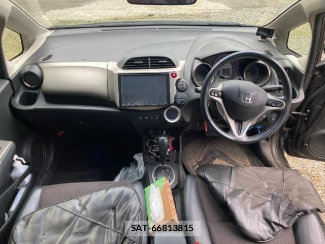 Honda FIT HYBRID 2013-07 7876488-10