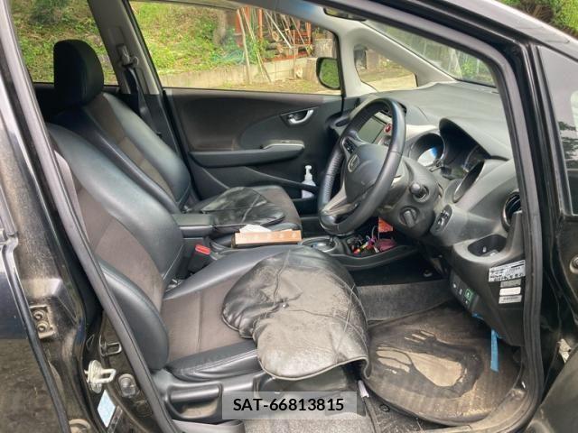 Honda FIT HYBRID 2013-07 7876488-11