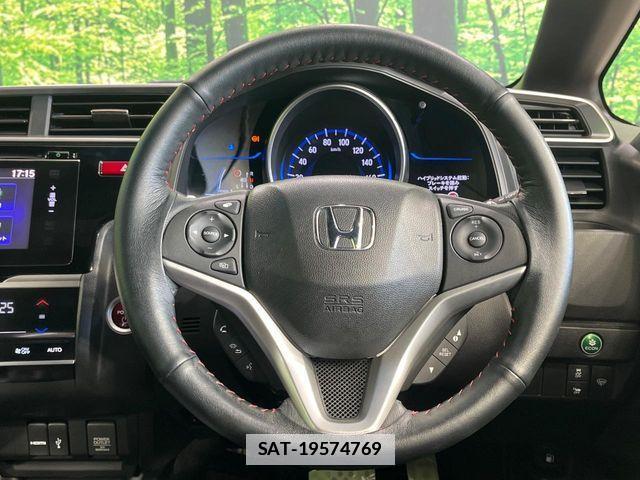 Honda FIT HYBRID 2013-11 7876478-10