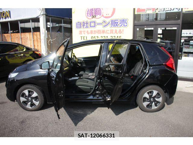 Honda FIT HYBRID 2016-03 7876472-11