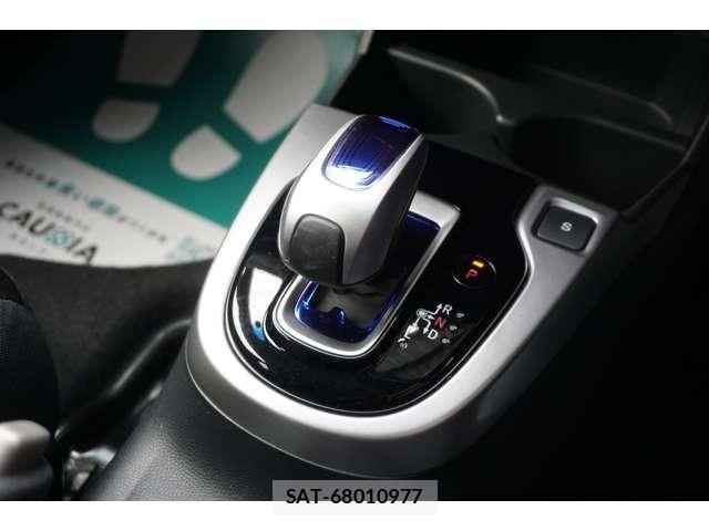 Honda FIT HYBRID 2014-05 7876483-12