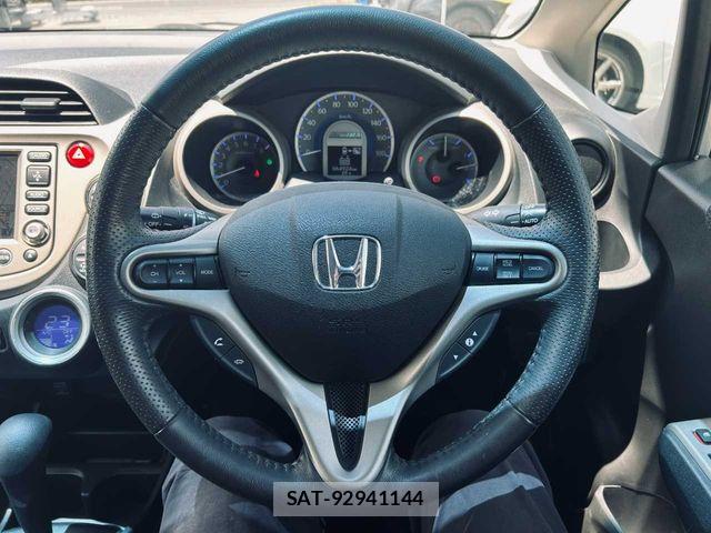 Honda FIT HYBRID 2012-03 7902613-5