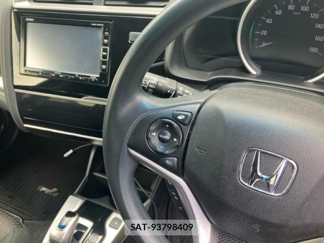 Honda FIT HYBRID 2018-06 7961647-10