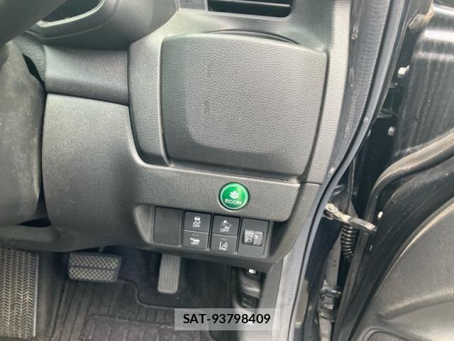 Honda FIT HYBRID 2018-06 7961647-7
