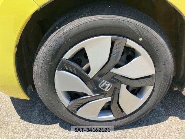 Honda FIT HYBRID 2014-03 7979241-4