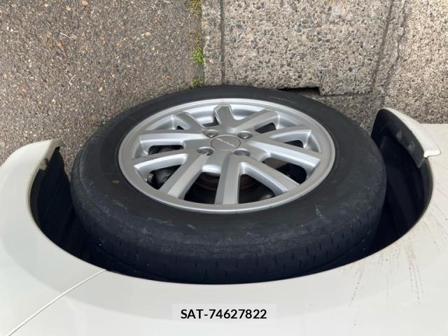 Honda FIT HYBRID 2011-08 7979242-4