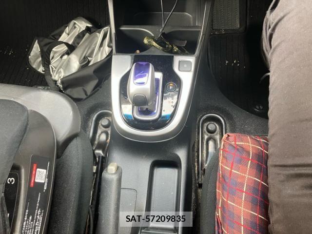 Honda FIT HYBRID 2015-02 7979240-18