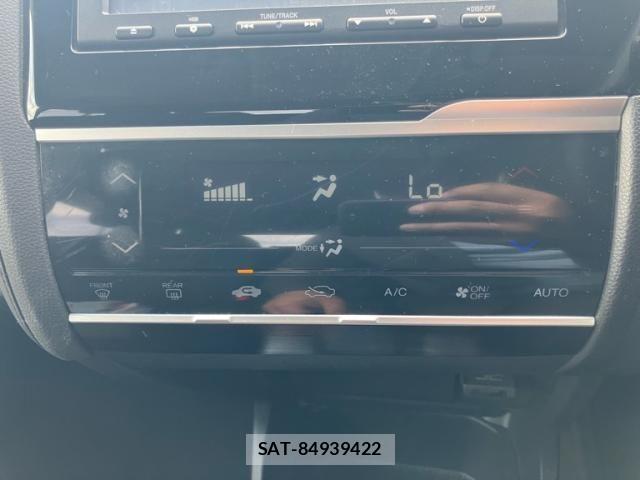 Honda FIT HYBRID 2014-03 7979239-21