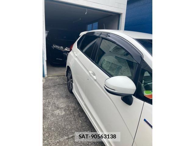 Honda FIT HYBRID 2014-01 7979236-2