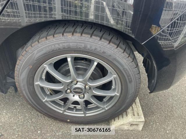 Honda FIT HYBRID 2015-12 8035572-9