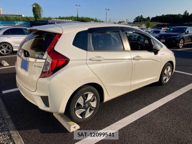 Honda FIT HYBRID 2014-04 8035575-1