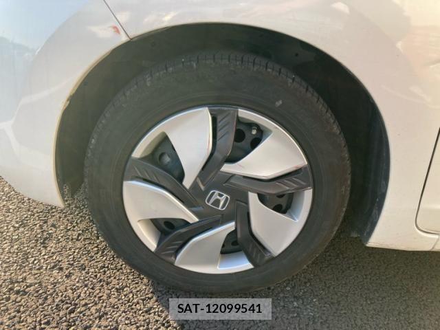 Honda FIT HYBRID 2014-04 8035575-4