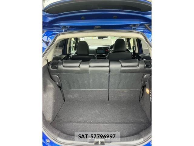 Honda FIT HYBRID 2016-10 8035588-14