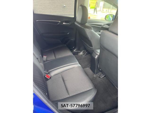 Honda FIT HYBRID 2016-10 8035588-15