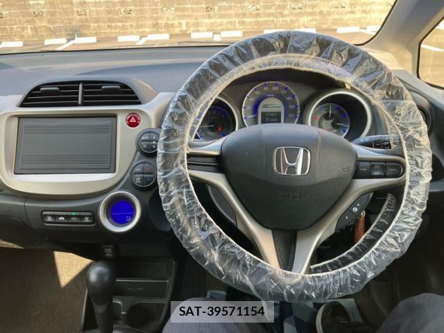 Honda FIT HYBRID 2013-01 8035589-10