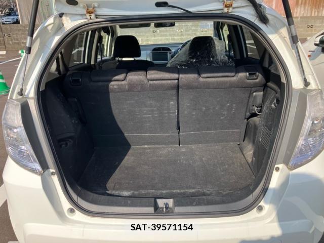 Honda FIT HYBRID 2013-01 8035589-13