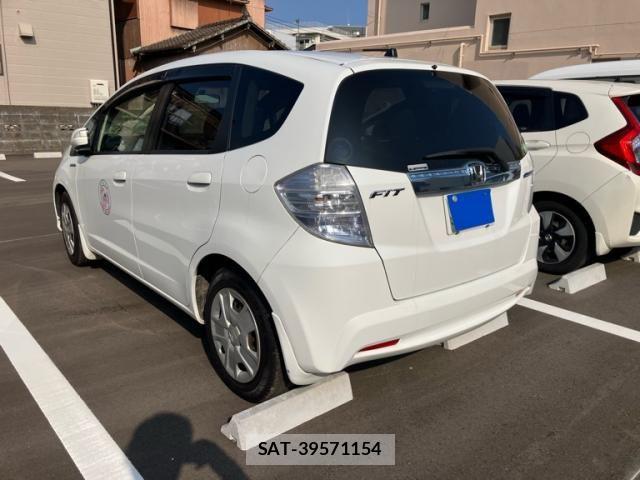 Honda FIT HYBRID 2013-01 8035589-1