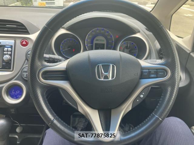 Honda FIT HYBRID 2011-12 8035590-15