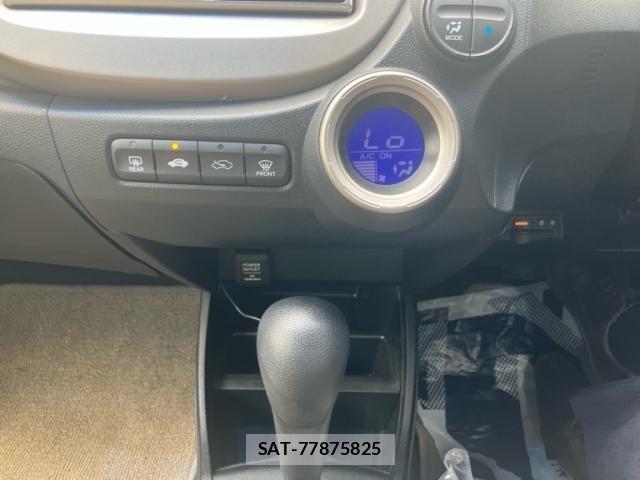 Honda FIT HYBRID 2011-12 8035590-20