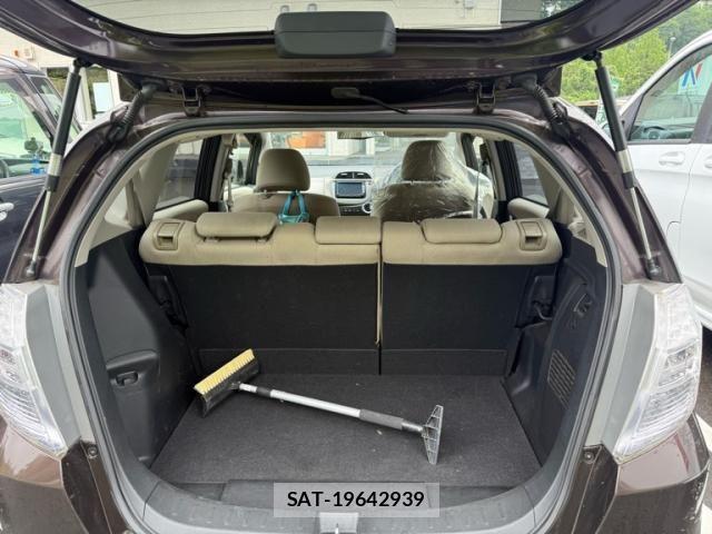 Honda FIT HYBRID 2012-12 8035593-15