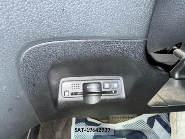 Honda FIT HYBRID 2012-12 8035593-19