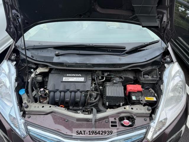 Honda FIT HYBRID 2012-12 8035593-24