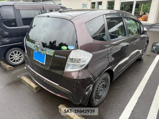 Honda FIT HYBRID 2012-12 8035593-4