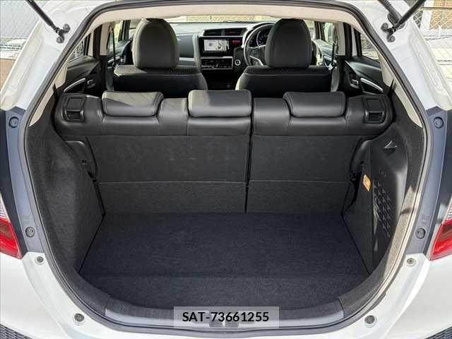 Honda FIT HYBRID 2015-08 8035573-19