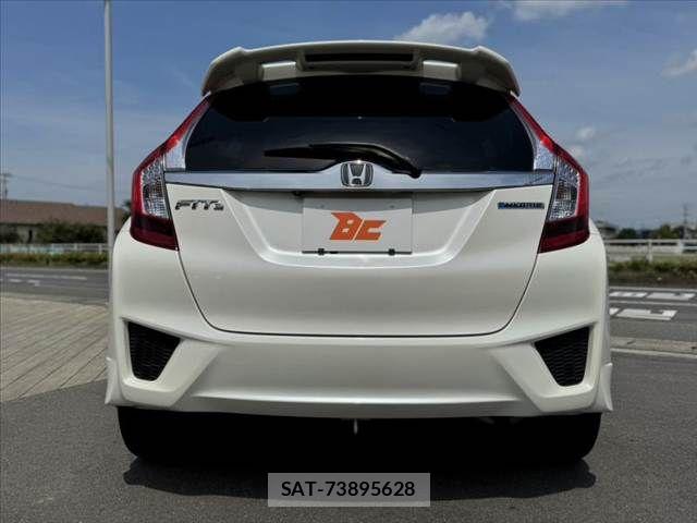Honda FIT HYBRID 2014-10 8035577-13