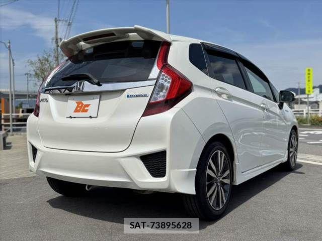 Honda FIT HYBRID 2014-10 8035577-14