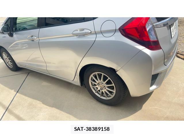 Honda FIT HYBRID 2015-10 8035584-9