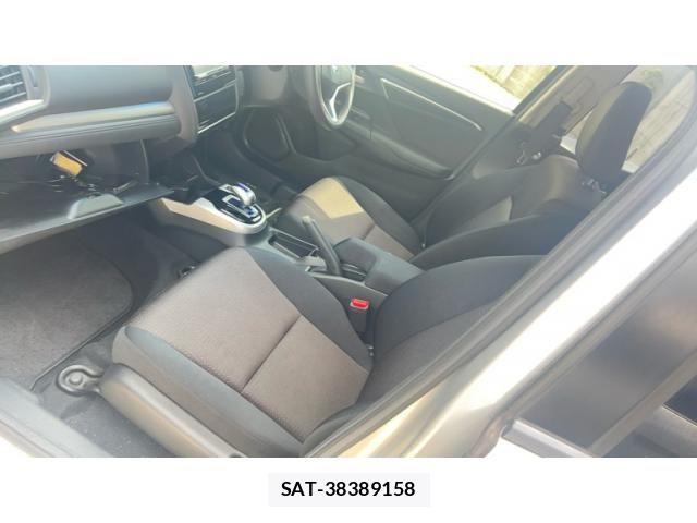 Honda FIT HYBRID 2015-10 8035584-13