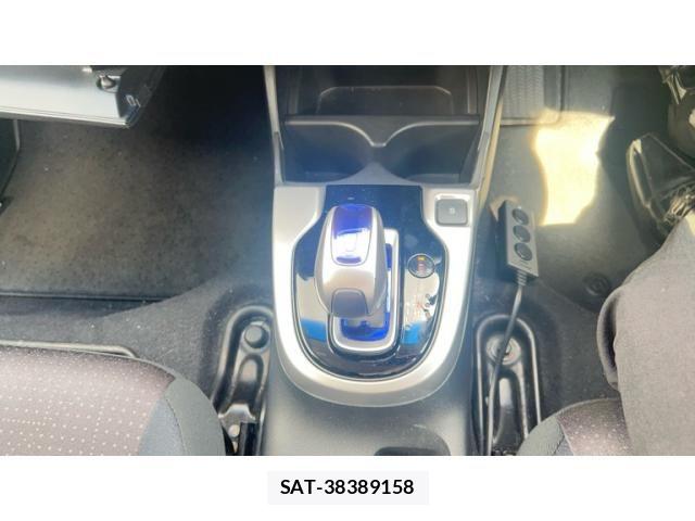 Honda FIT HYBRID 2015-10 8035584-19
