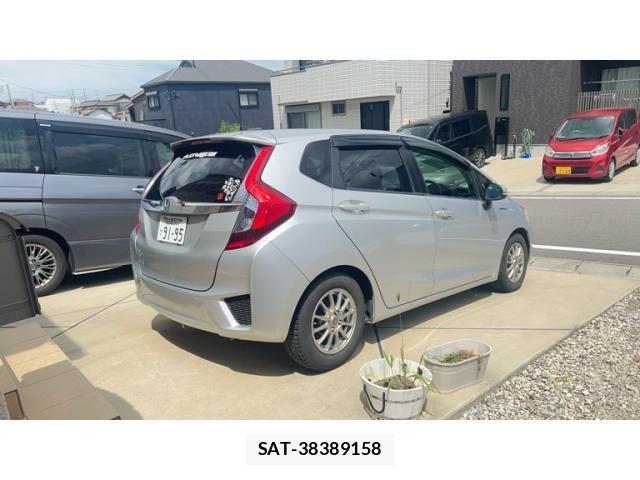 Honda FIT HYBRID 2015-10 8035584-3