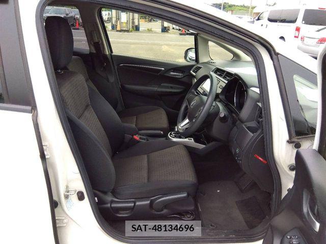 Honda FIT HYBRID 2019-10 8035570-3