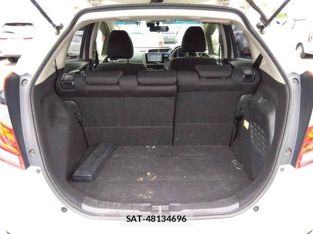Honda FIT HYBRID 2019-10 8035570-5